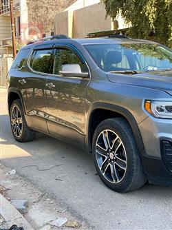 GMC Acadia